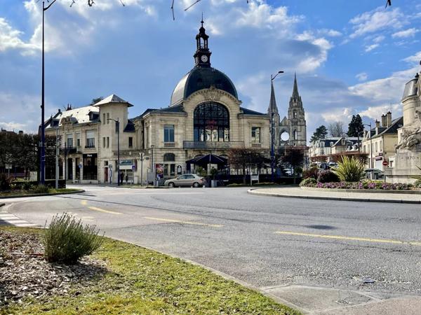Vente Fonds de commerce 9 pièces 1161 m2 à Soissons