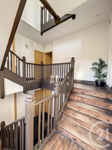 Appartement F4 à vendre  4 pièces - 120 m2 MOZAC - 63