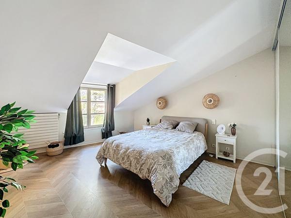 Appartement F4 à vendre  4 pièces - 120 m2 MOZAC - 63