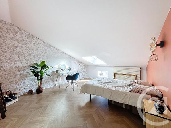 Appartement F4 à vendre  4 pièces - 120 m2 MOZAC - 63