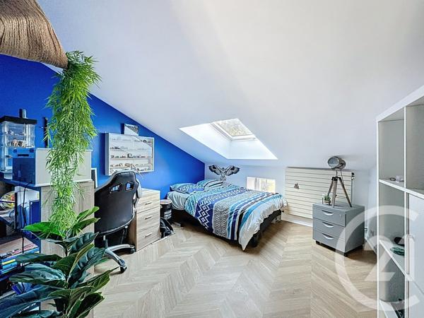 Appartement F4 à vendre  4 pièces - 120 m2 MOZAC - 63