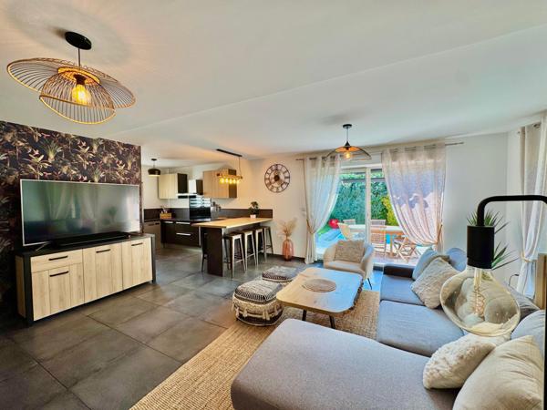 Roquebrune/Argens - Villa 4 chambres piscine chauffée dans résidence privée