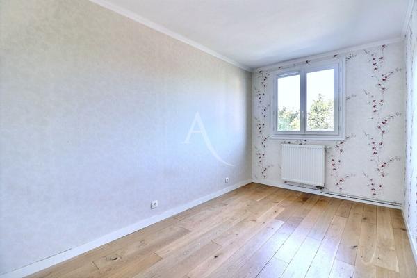 Appartement Le Mesnil Saint Denis 4 pièces