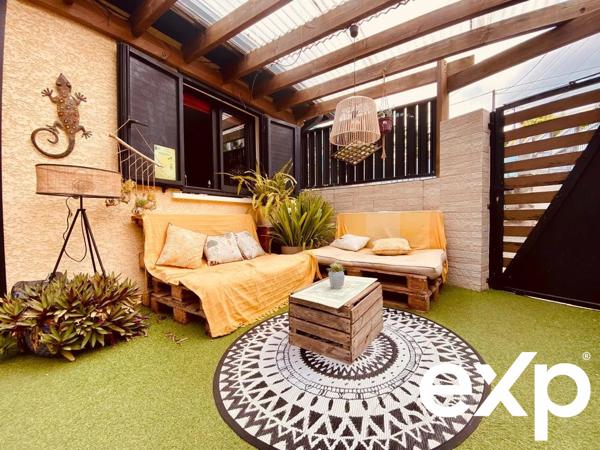 VILLA D’EXCEPTION AUX AVIRONS – 5 PIÈCES – PISCINE – VUE MER