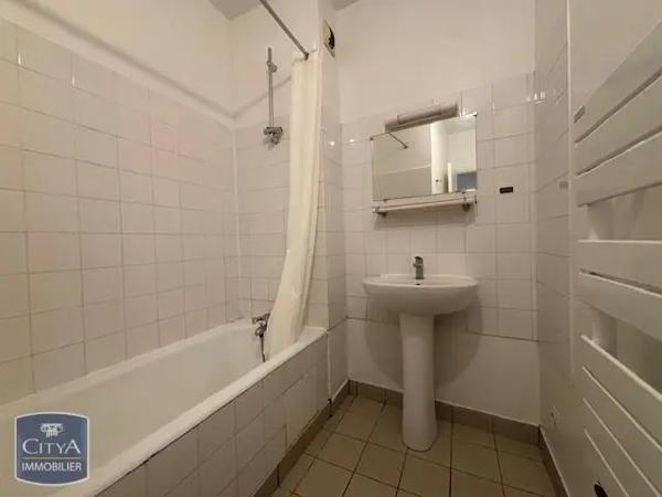 Appartement à louer 4 pièces 72.53m² Nantes (44000)