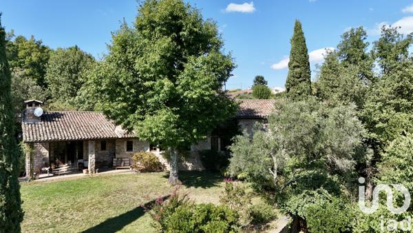 Maison à vendre 7 pièces 193 m² Saint-Étienne-de-Fontbellon