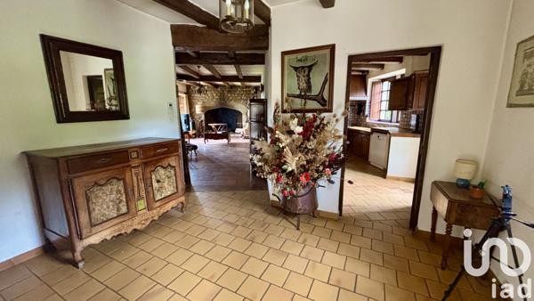 Maison à vendre 7 pièces 193 m² Saint-Étienne-de-Fontbellon