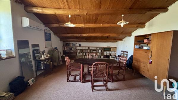 Maison à vendre 7 pièces 193 m² Saint-Étienne-de-Fontbellon