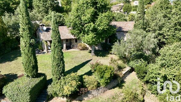 Maison à vendre 7 pièces 193 m² Saint-Étienne-de-Fontbellon