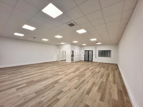 91080 Evry-Courcouronnes, Local Commercial 117m2