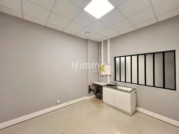 91080 Evry-Courcouronnes, Local Commercial 117m2