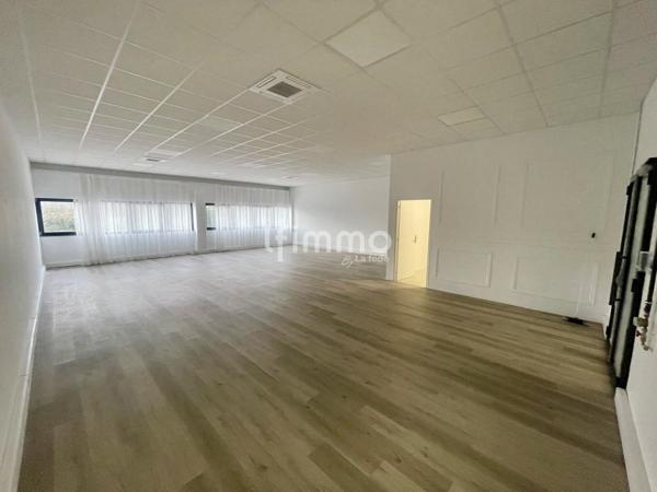 91080 Evry-Courcouronnes, Local Commercial 117m2