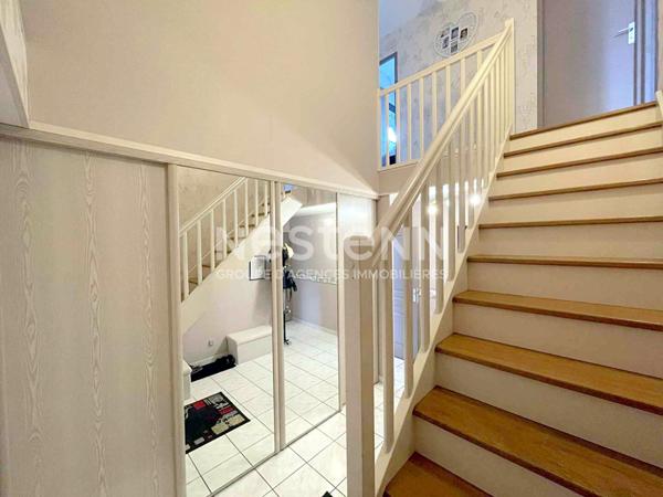 Maison CENTRE GISORS - quartier résidentiel - 4 chambres / 110 m2 hab / 600 m² jardin