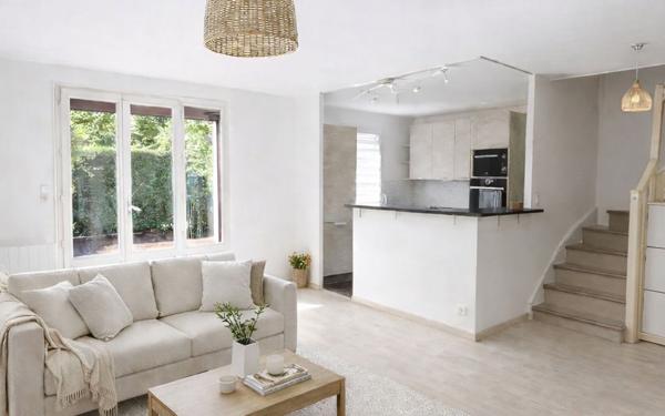 Appartement à vendre    4 pièces • 85 m2 Castanet-Tolosan