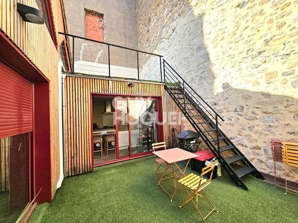 Rare à la Vente : Maison de Ville Atypique ? Charme, Calme et Garage de 115 m²