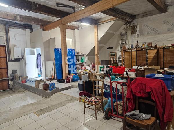 Rare à la Vente : Maison de Ville Atypique ? Charme, Calme et Garage de 115 m²