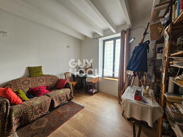 Rare à la Vente : Maison de Ville Atypique ,Charme, Calme et Garage de 115 m²