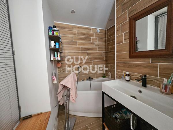 Rare à la Vente : Maison de Ville Atypique ? Charme, Calme et Garage de 115 m²