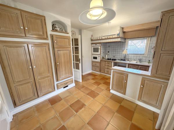 CLUSES - Maison d'architecte - 164 m2 habitable - 1157 m2 de