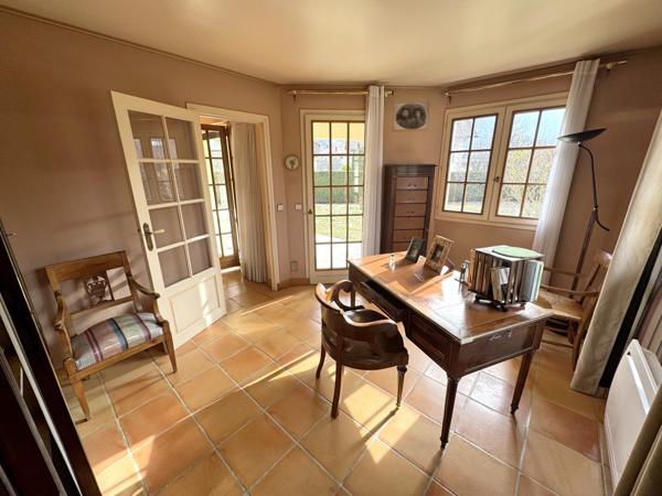 CLUSES - Maison d'architecte - 164 m2 habitable - 1157 m2 de