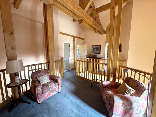 CLUSES - Maison d'architecte - 164 m2 habitable - 1157 m2 de