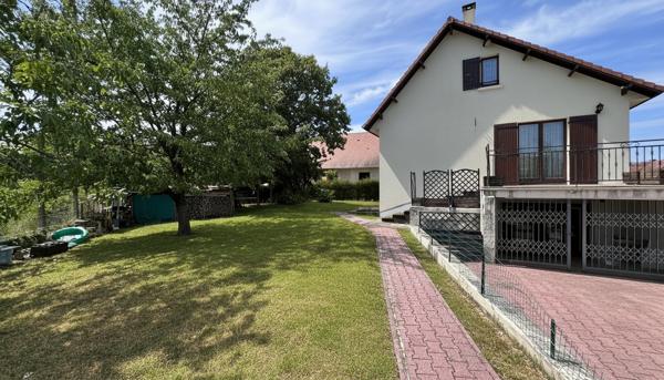 Maison individuelle 4 chambres avec studio indépendant