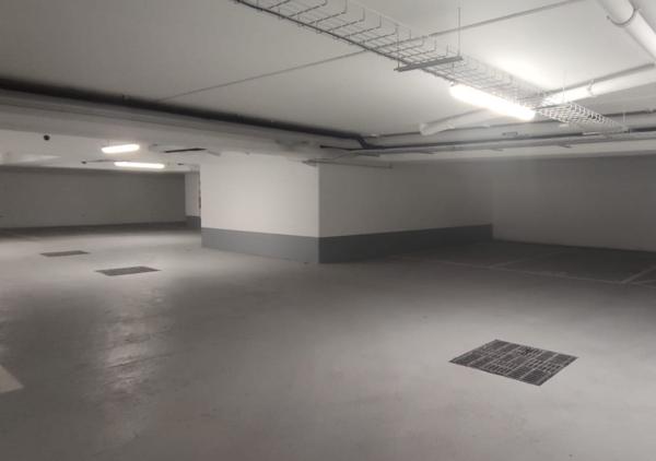 Place de parking 13,75m2 93400 Saint Ouen