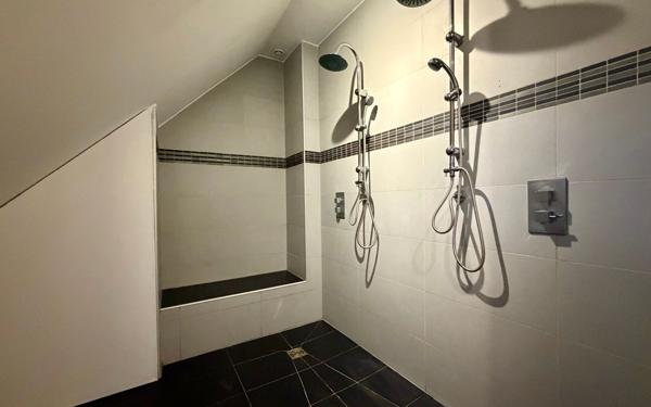 Maison à louer    8 pièces • 167,74 m2 Vert-Saint-Denis