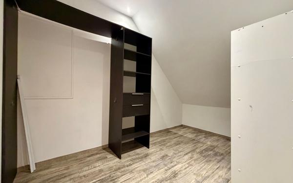 Maison à louer    8 pièces • 167,74 m2 Vert-Saint-Denis