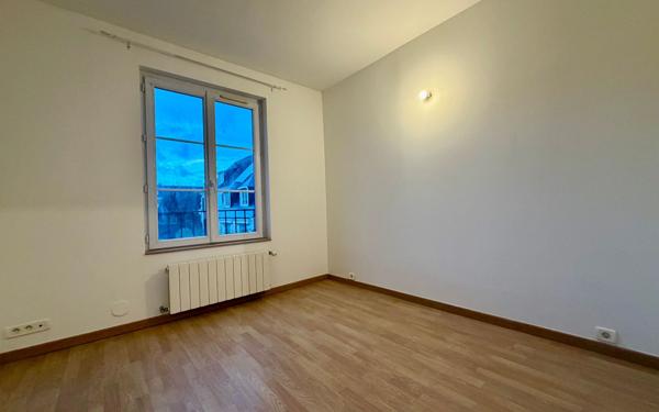 Maison à louer    8 pièces • 167,74 m2 Vert-Saint-Denis