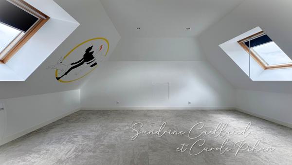 PRESTIGE - Secteur ANET - Maison contemporaine de standing - 7 chambres - Séjour triple - Garage double - Belles prestations - terrain 1700m² - Prix 495000 Euros HAI