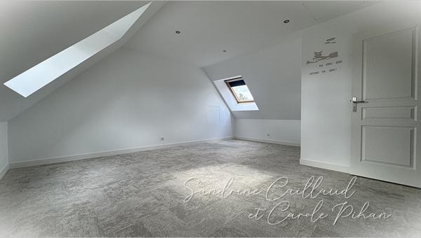 PRESTIGE - Secteur ANET - Maison contemporaine de standing - 7 chambres - Séjour triple - Garage double - Belles prestations - terrain 1700m² - Prix 495000 Euros HAI