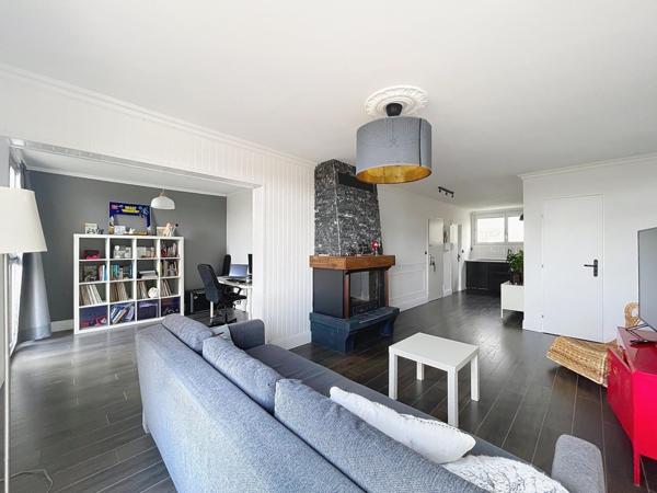 T4 BAIGNE DE LUMIERE BALCON CAVE PARKING