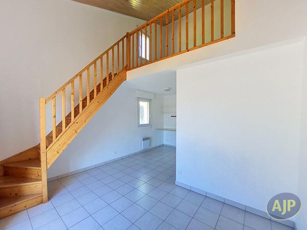 Maison à vendre La Roche Sur Yon - 2 pièces, 31m² avec 1 chambre(s) à 97 200€ - AJP Immobilier La Roche-sur-Yon