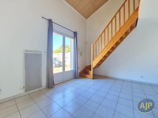 Maison à vendre La Roche Sur Yon - 2 pièces, 31m² avec 1 chambre(s) à 97 200€ - AJP Immobilier La Roche-sur-Yon