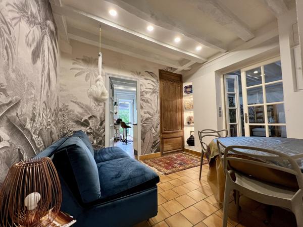 POITIERS, Blossac, appartement d'exception avec jardin, piscine et place de parking