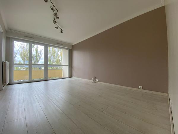 Appartement Evry Courcouronnes 4 pièce(s) 75.34 m2