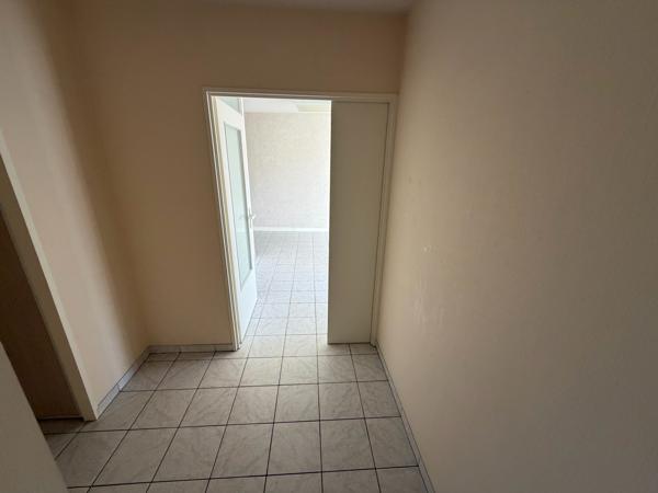 APPARTEMENT T3 RESIDENTIEL - CAVE - PARKING PRIVÉ