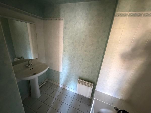APPARTEMENT T3 RESIDENTIEL - CAVE - PARKING PRIVÉ