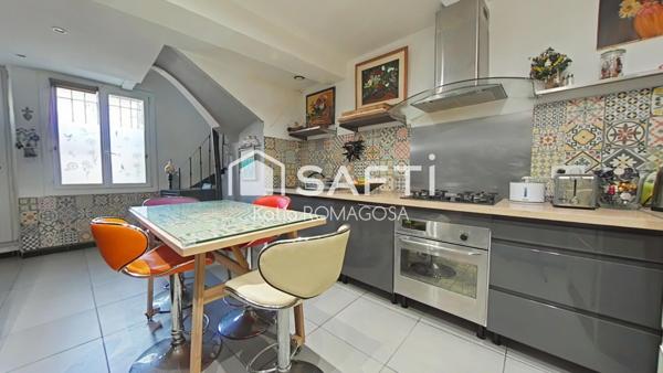 Maison de village - Centre de Saint Cyprien.