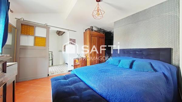 Maison de village - Centre de Saint Cyprien.