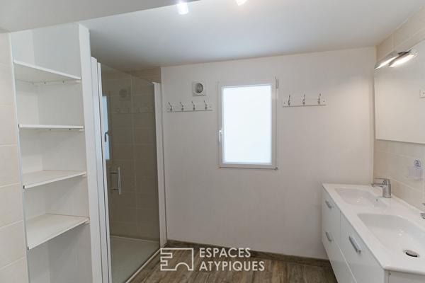 Élégante maison des années 70 avec piscine et jardin arboré