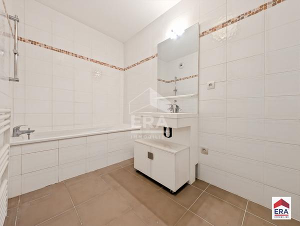 Appartement - 67 m² -  Terrasse - place de parking sécurisée - Wasquehal Centre