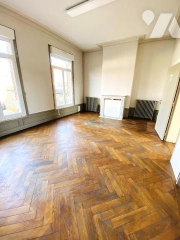 Maison de maître de 256m² au centre d'ETAPLES