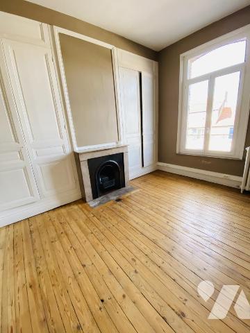 Maison de maître de 256m² au centre d'ETAPLES