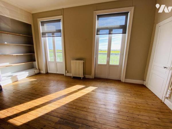 Maison de maître de 256m² au centre d'ETAPLES