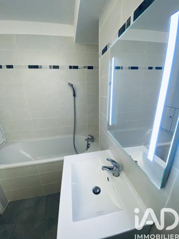 Location studio 30 m² Étampes