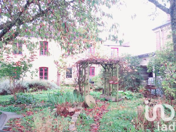 Maison à vendre 11 pièces 221 m² Saintigny