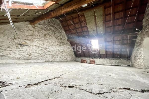 Maison à vendre 5 pièces de 106 m² à Jouy-le-Moutier
