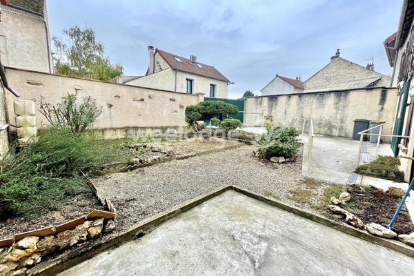 Maison à vendre 5 pièces de 106 m² à Jouy-le-Moutier